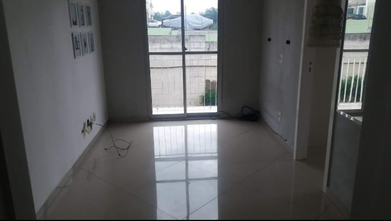 Apartamento à venda com 2 quartos, 42m² - Foto 2