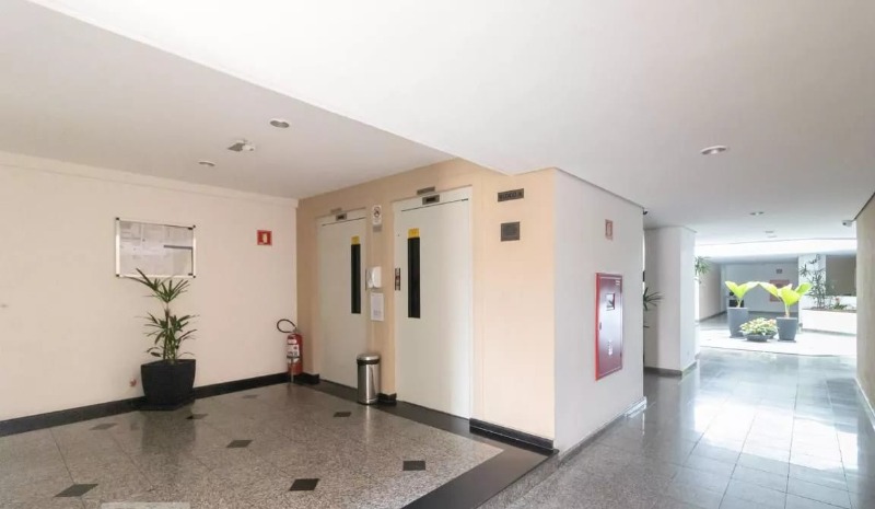 Apartamento à venda com 2 quartos, 58m² - Foto 13