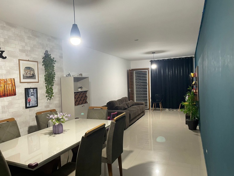 Casa à venda com 3 quartos, 200m² - Foto 33