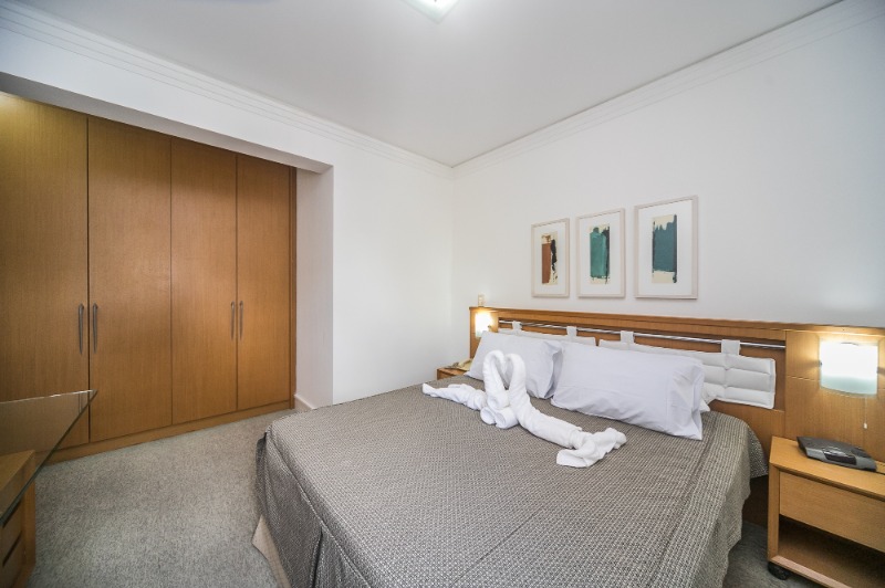 Apartamento à venda e aluguel com 2 quartos, 80m² - Foto 32