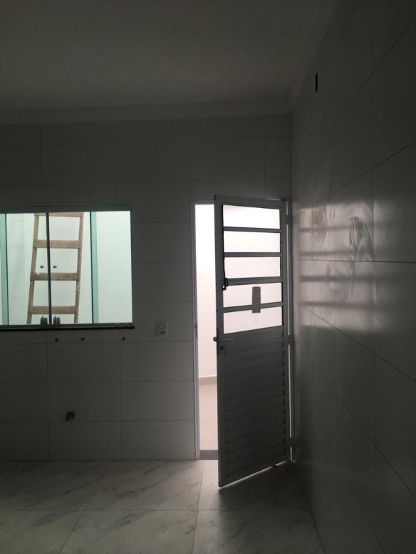 Casa à venda com 3 quartos, 95m² - Foto 5