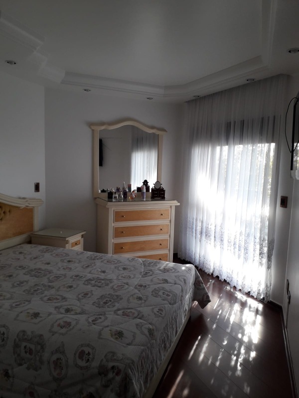 Apartamento à venda com 3 quartos, 137m² - Foto 22