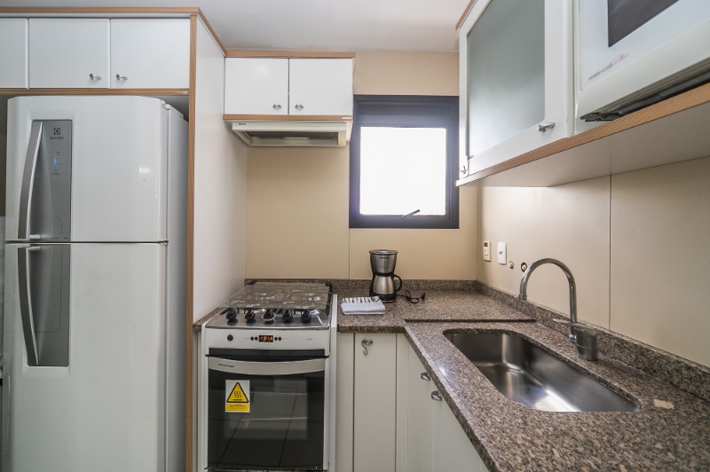 Apartamento à venda e aluguel com 2 quartos, 80m² - Foto 17