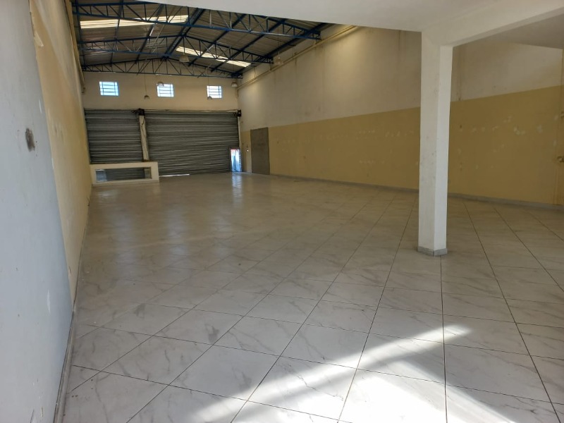 Depósito-Galpão-Armazém à venda e aluguel, 670m² - Foto 4