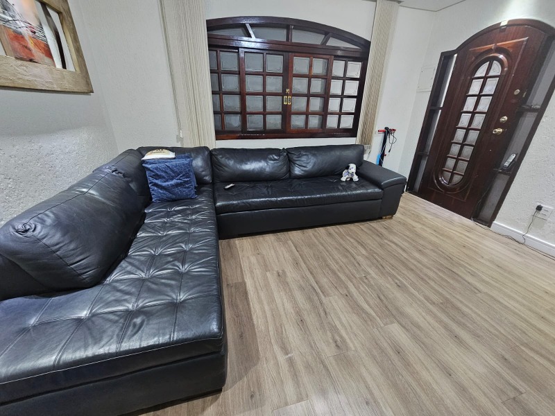 Casa à venda com 3 quartos, 150m² - Foto 1