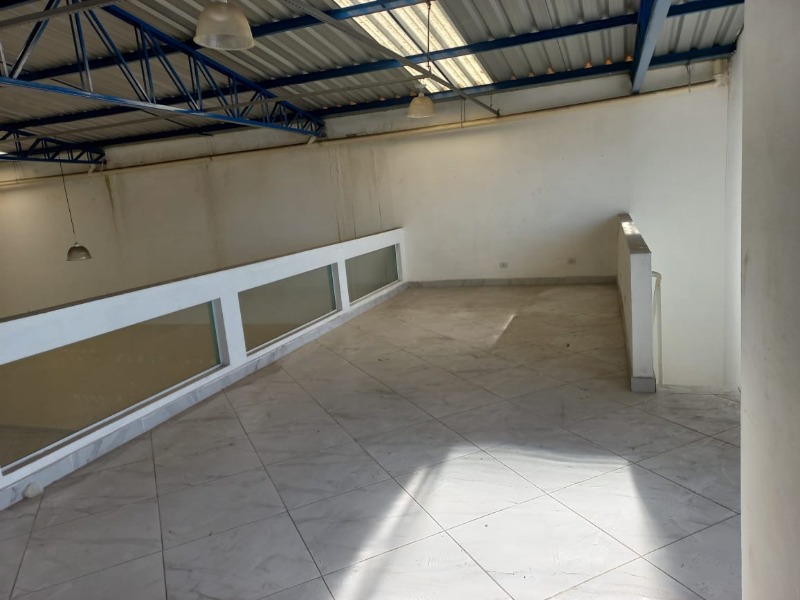 Depósito-Galpão-Armazém à venda e aluguel, 670m² - Foto 11