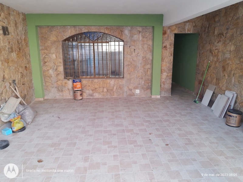 Casa à venda com 2 quartos, 140m² - Foto 2