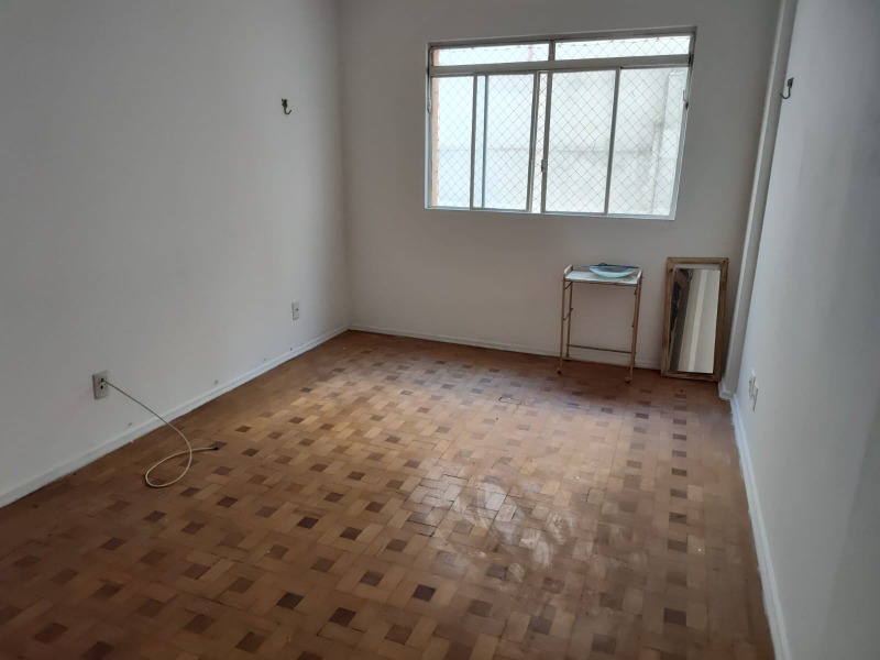 Apartamento à venda com 1 quarto, 50m² - Foto 3