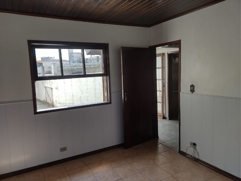 Casa à venda com 1 quarto, 60m² - Foto 2