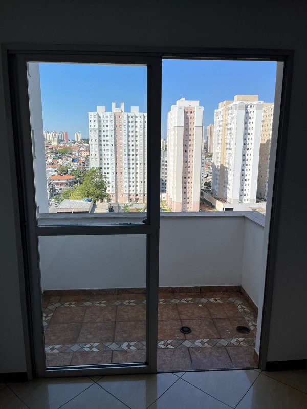 Apartamento à venda com 2 quartos, 64m² - Foto 3