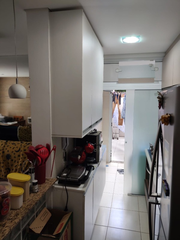 Apartamento à venda com 3 quartos, 96m² - Foto 9