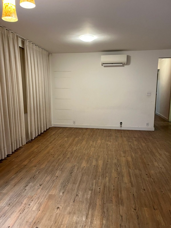 Apartamento à venda com 4 quartos, 98m² - Foto 2