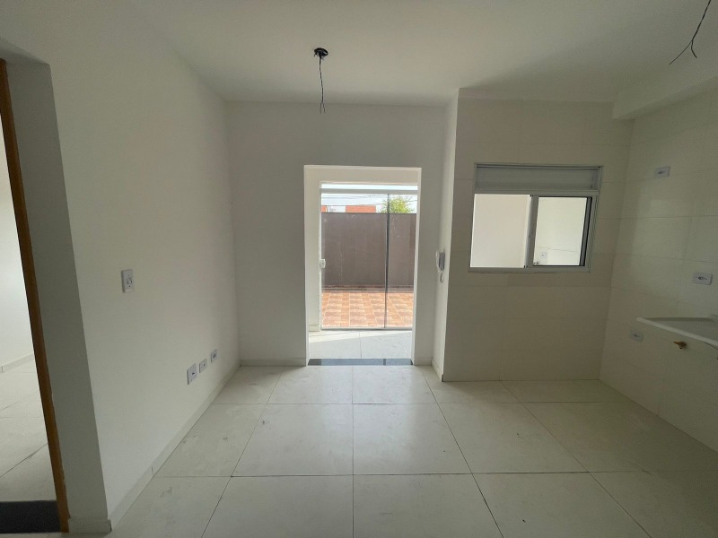 Apartamento à venda com 2 quartos, 40m² - Foto 2