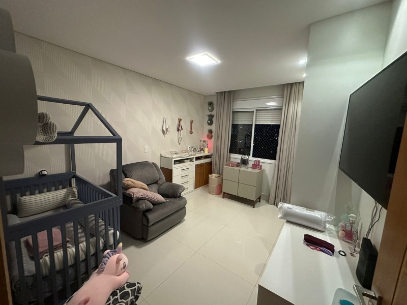 Apartamento à venda com 3 quartos, 165m² - Foto 9