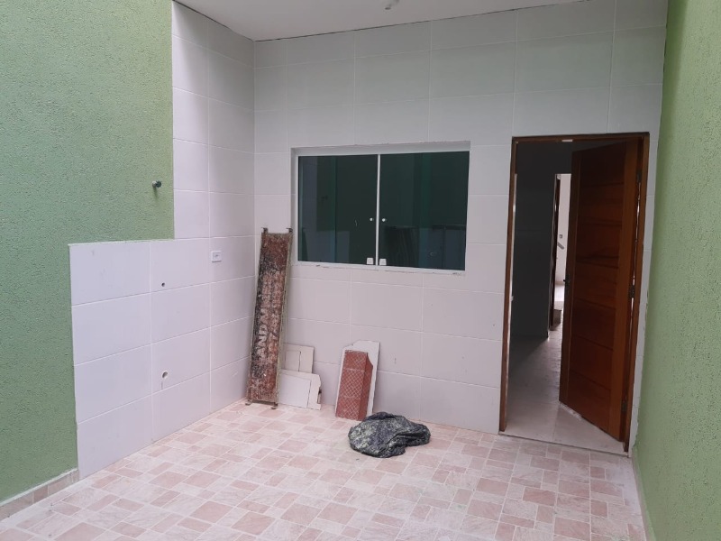 Casa à venda com 2 quartos, 80m² - Foto 6