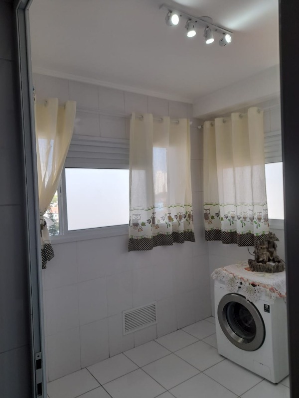 Apartamento à venda com 3 quartos, 135m² - Foto 17