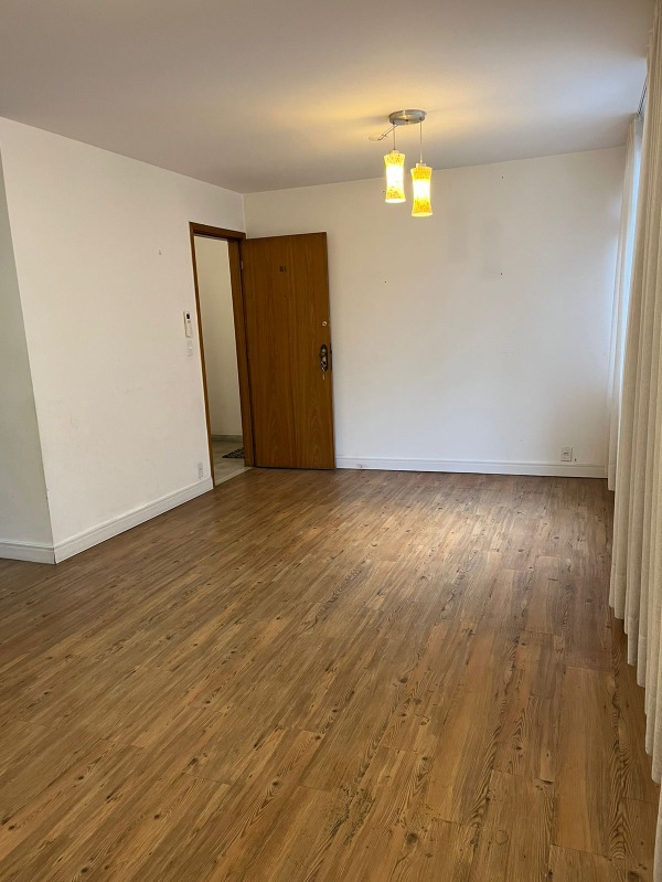 Apartamento à venda com 4 quartos, 98m² - Foto 3