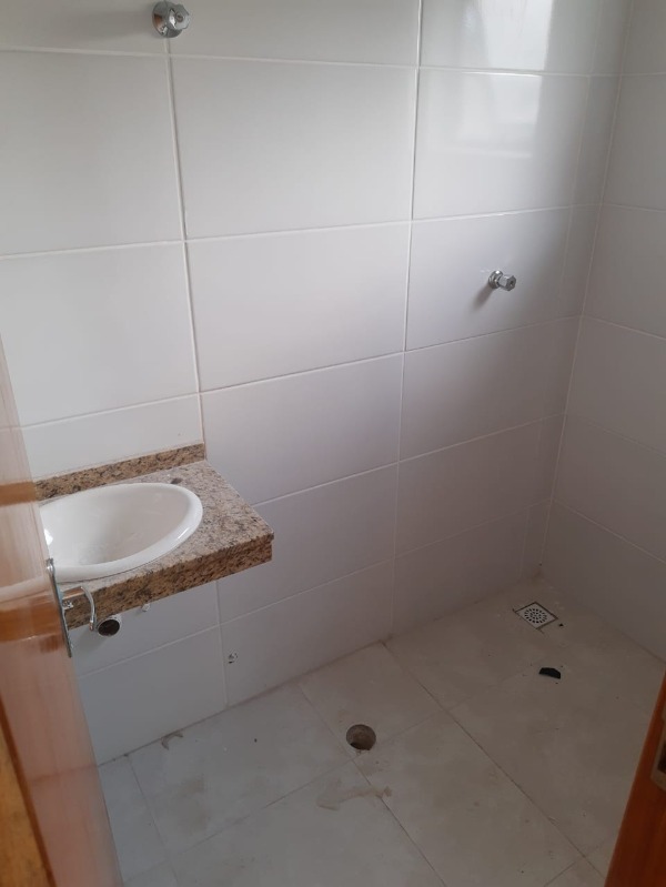 Casa à venda com 2 quartos, 80m² - Foto 15