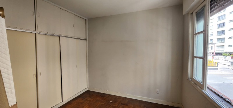 Apartamento à venda com 2 quartos, 67m² - Foto 14