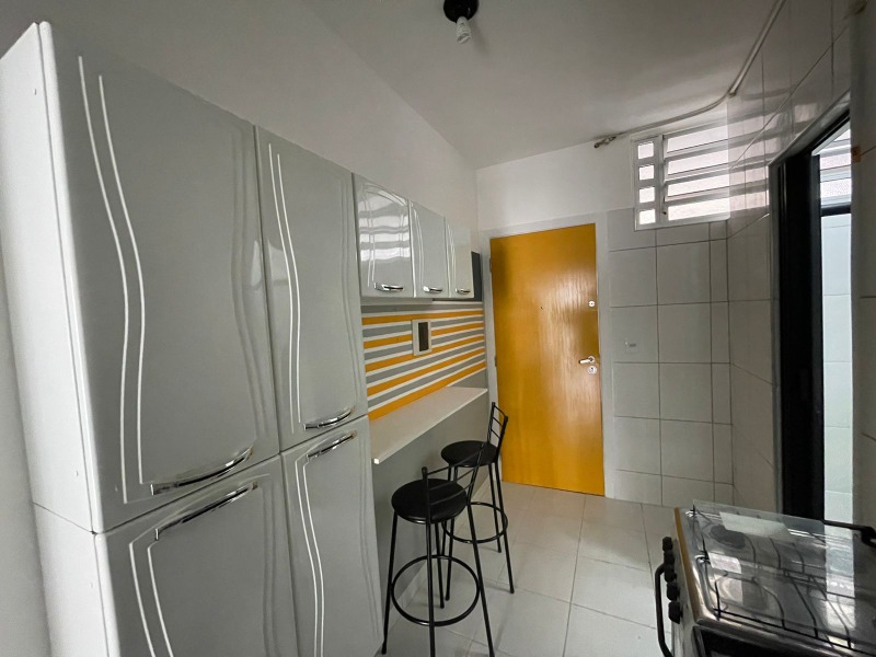 Apartamento à venda com 1 quarto, 45m² - Foto 9