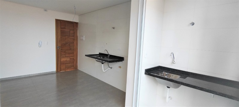 Apartamento à venda com 2 quartos, 42m² - Foto 2