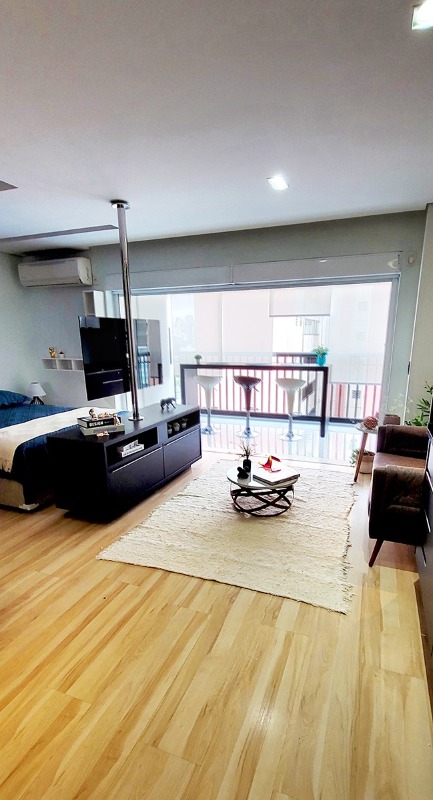 Apartamento à venda com 1 quarto, 42m² - Foto 2