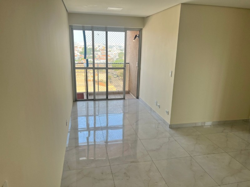 Apartamento à venda com 2 quartos, 57m² - Foto 2