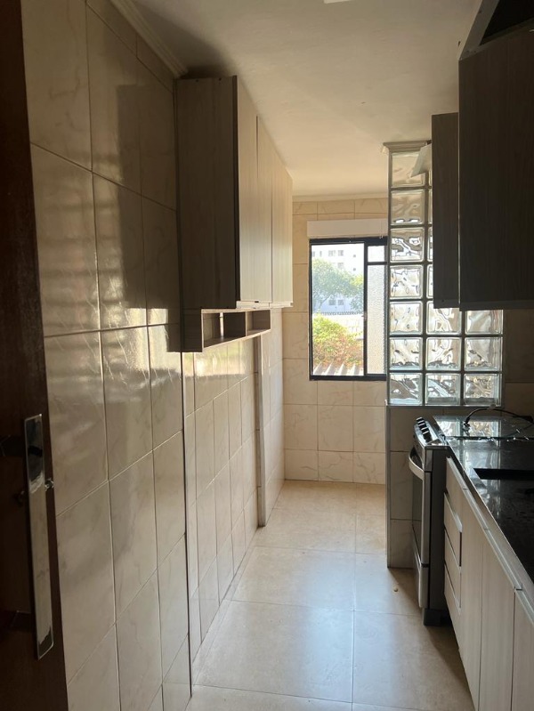 Apartamento à venda com 2 quartos, 68m² - Foto 4