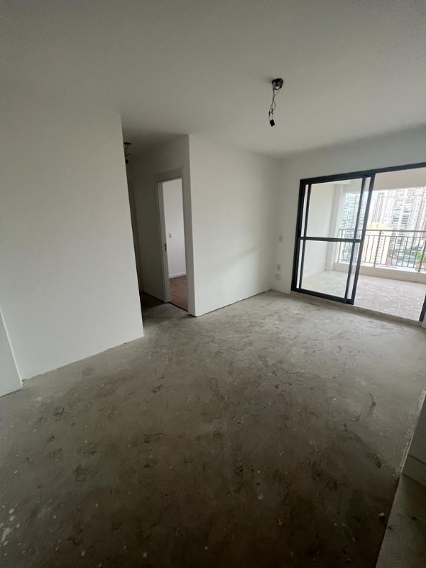 Apartamento à venda com 2 quartos, 68m² - Foto 1