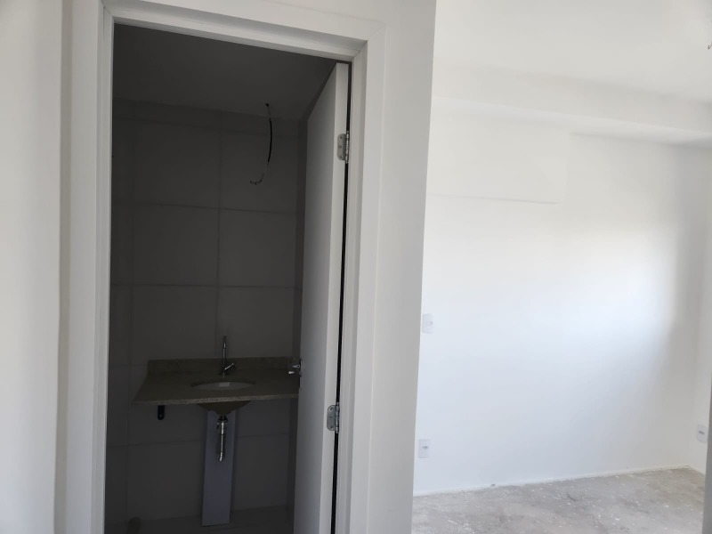 Apartamento à venda com 2 quartos, 60m² - Foto 11