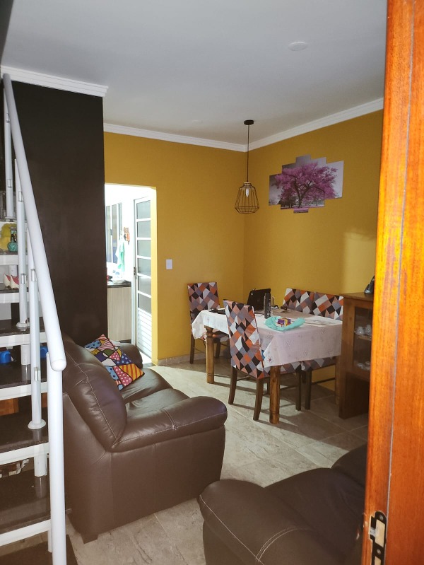 Casa de Condomínio à venda com 2 quartos, 54m² - Foto 1