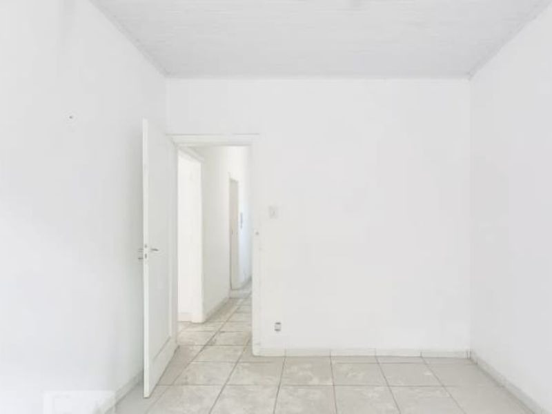 Apartamento à venda com 1 quarto, 37m² - Foto 1