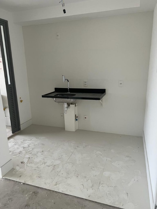 Apartamento à venda com 2 quartos, 68m² - Foto 17