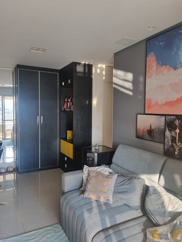 Apartamento à venda com 2 quartos, 68m² - Foto 4