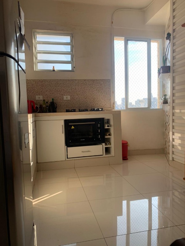 Apartamento à venda com 3 quartos, 76m² - Foto 4