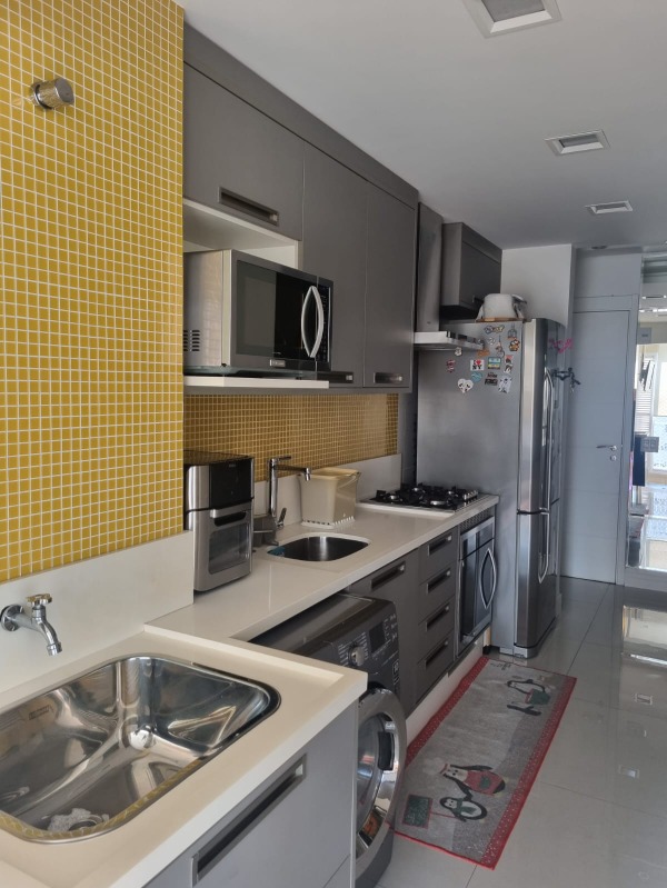 Apartamento à venda com 2 quartos, 68m² - Foto 11