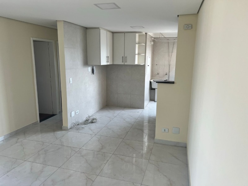 Apartamento à venda com 2 quartos, 57m² - Foto 4