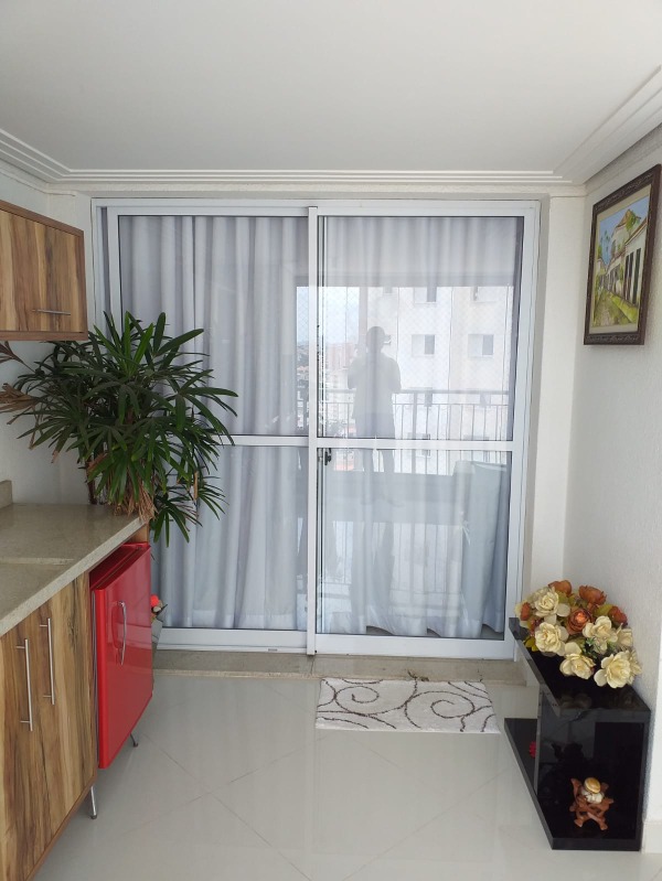 Apartamento à venda com 3 quartos, 107m² - Foto 9