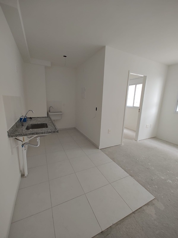 Apartamento à venda com 2 quartos, 34m² - Foto 2