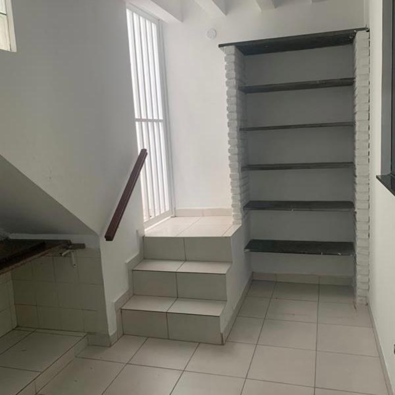 Casa à venda e aluguel com 4 quartos, 160m² - Foto 14