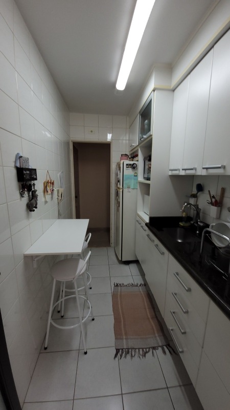 Apartamento à venda com 2 quartos, 57m² - Foto 4