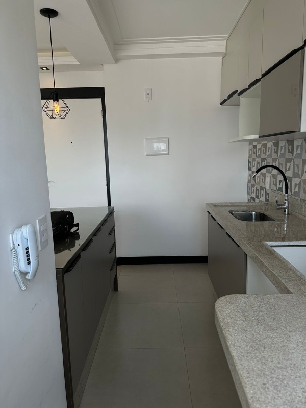 Apartamento à venda com 2 quartos, 63m² - Foto 11