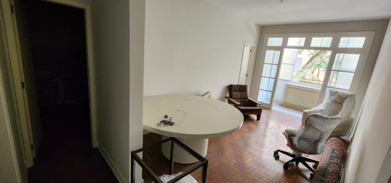 Apartamento à venda com 2 quartos, 67m² - Foto 5