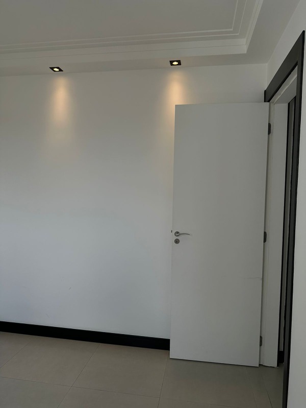 Apartamento à venda com 2 quartos, 63m² - Foto 9