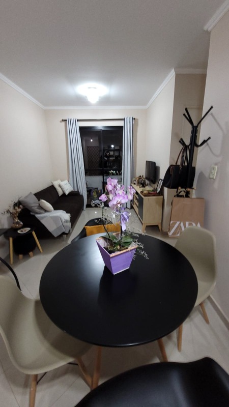 Apartamento à venda com 2 quartos, 57m² - Foto 2