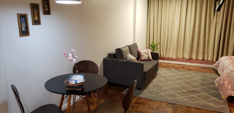 Apartamento à venda e aluguel com 1 quarto, 37m² - Foto 1