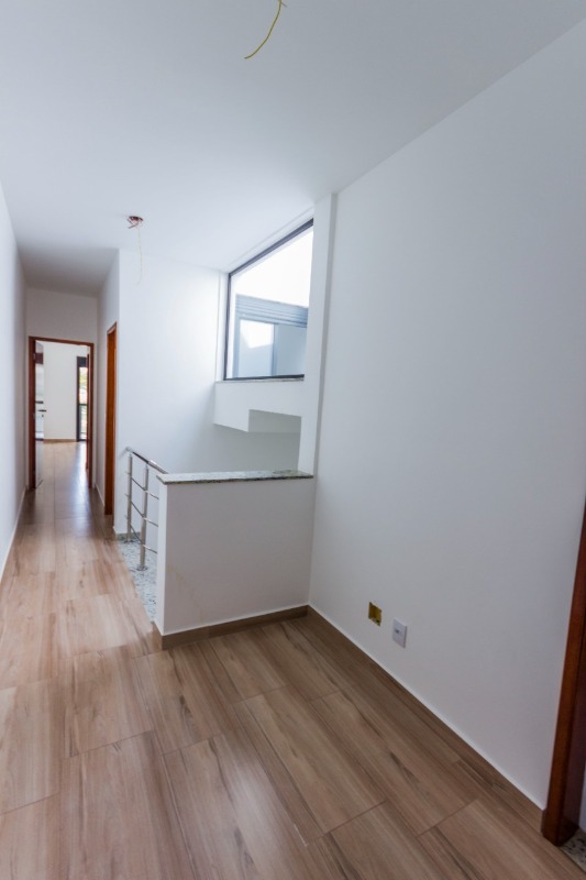 Casa à venda com 3 quartos, 110m² - Foto 16