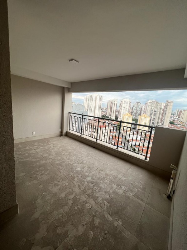 Apartamento à venda com 2 quartos, 68m² - Foto 4