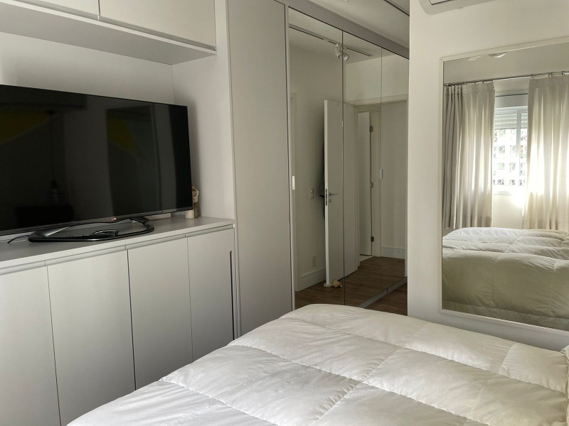 Apartamento à venda com 3 quartos, 106m² - Foto 13