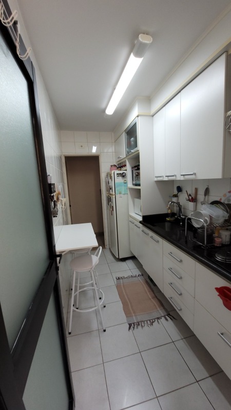 Apartamento à venda com 2 quartos, 57m² - Foto 5